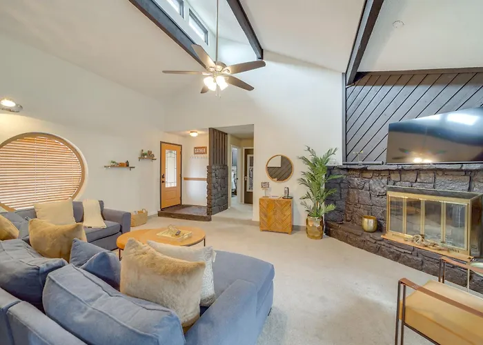 Holiday home Area W/ Fenced Yard: Pets Welcome! *